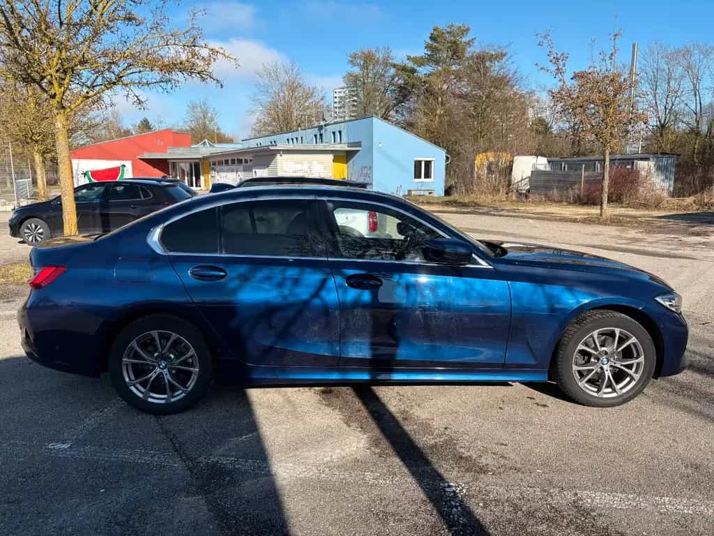BMW 3 Series 320i xDrive Luxury Line 07/2020-photo-2