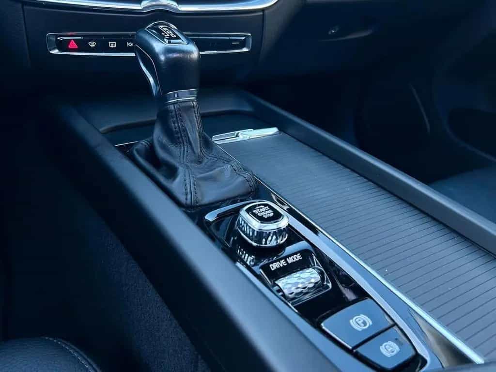 Volvo Other XC 60 Momentum AWD|1.HD|H-UP|PANO|DIGITAL|4xSHZ 04/2019-photo-39