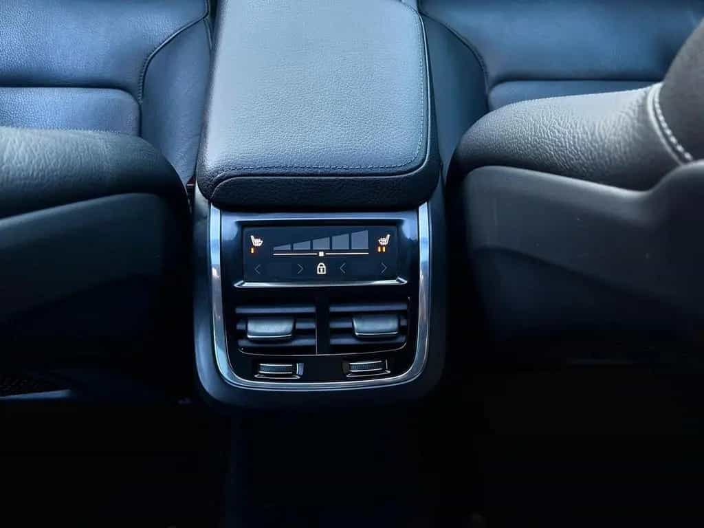 Volvo Other XC 60 Momentum AWD|1.HD|H-UP|PANO|DIGITAL|4xSHZ 04/2019-photo-43
