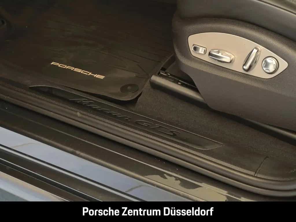 Porsche Macan GTS Sportabgas Panoramadach Rückfahrkamera 03/2020-photo-21