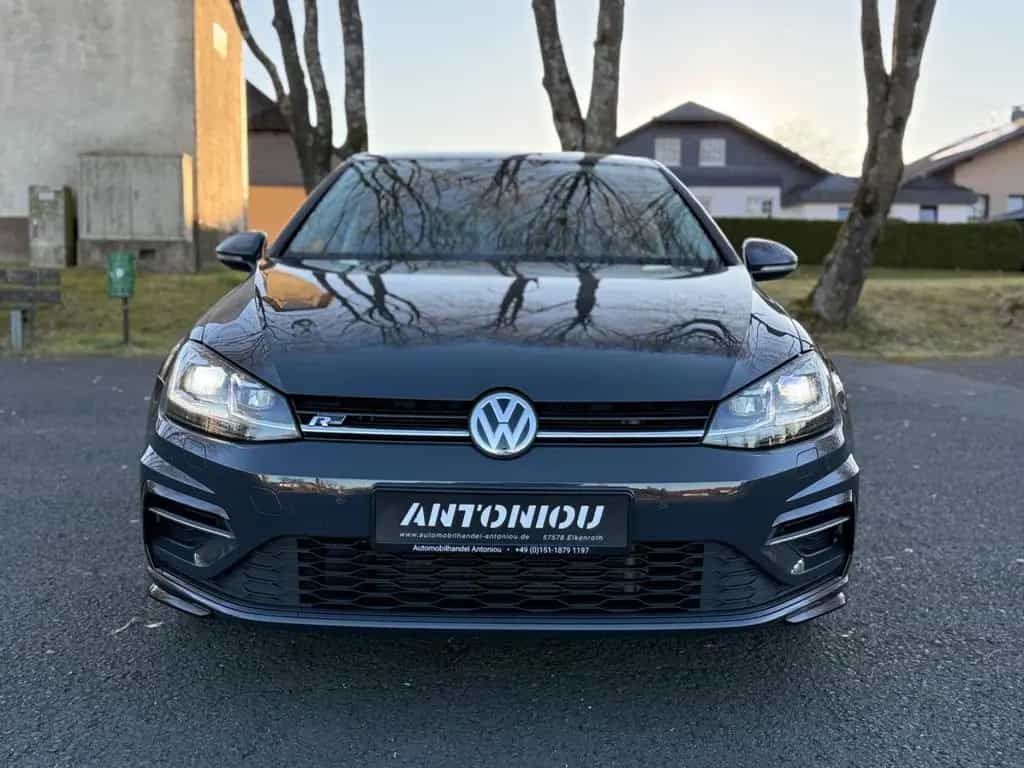 Volkswagen Golf VII 1,5 TSI Lim. R-line Highline 11/2019-photo-1
