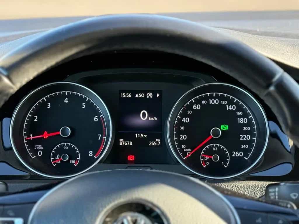 Volkswagen Golf VII 1,5 TSI Lim. R-line Highline 11/2019-photo-12