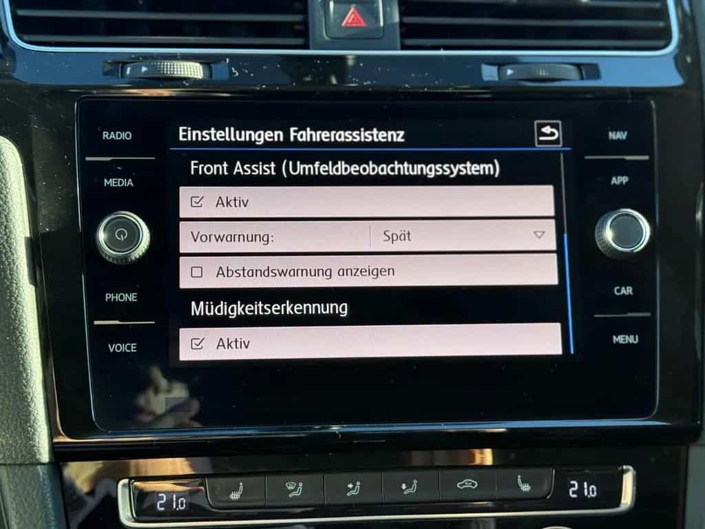 Volkswagen Golf VII 1,5 TSI Lim. R-line Highline 11/2019-photo-16