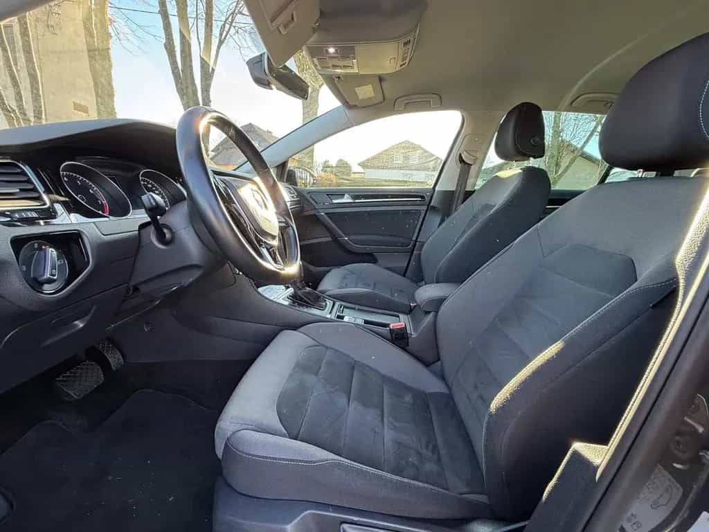 Volkswagen Golf VII 1,5 TSI Lim. R-line Highline 11/2019-photo-9