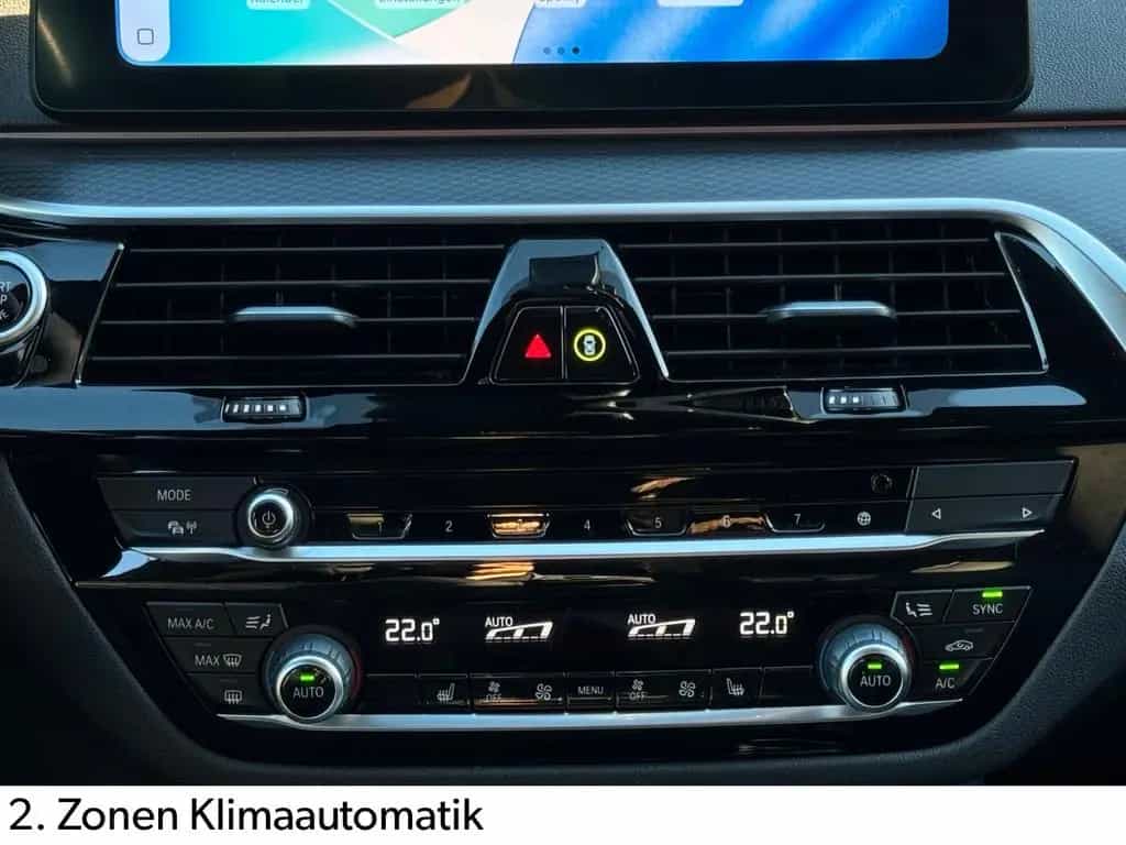 BMW 530 d Touring M Sport Shad HuD H&K LHZ SHZ Leder 11/2022-photo-24