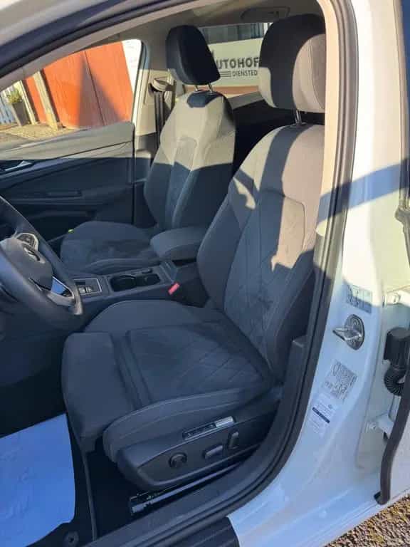 Volkswagen Golf VIII Lim. Style LED Standheizung 08/2021-photo-12