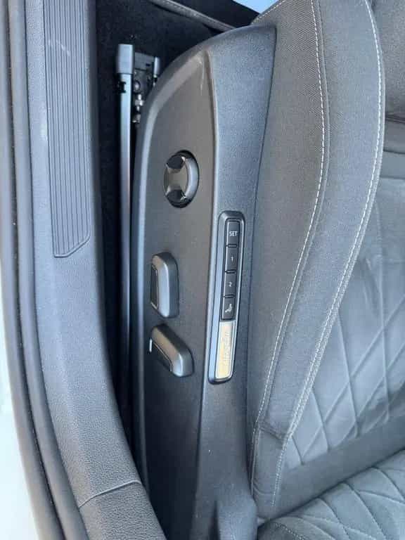 Volkswagen Golf VIII Lim. Style LED Standheizung 08/2021-photo-13