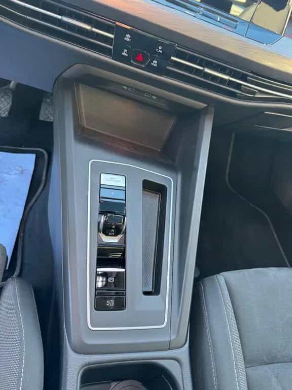 Volkswagen Golf VIII Lim. Style LED Standheizung 08/2021-photo-15