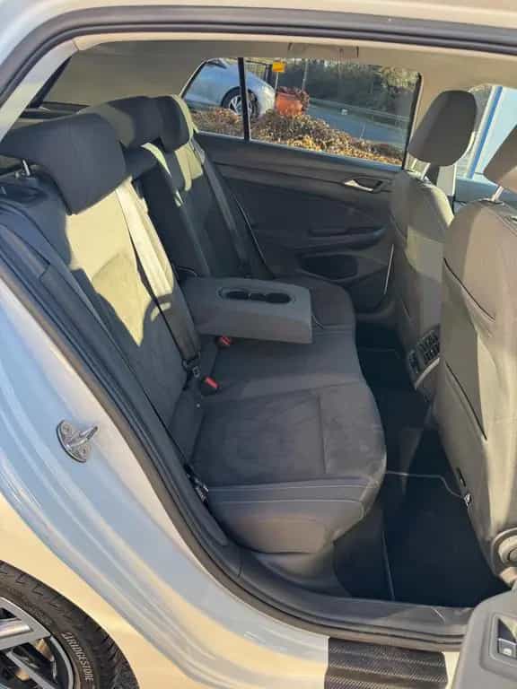 Volkswagen Golf VIII Lim. Style LED Standheizung 08/2021-photo-20