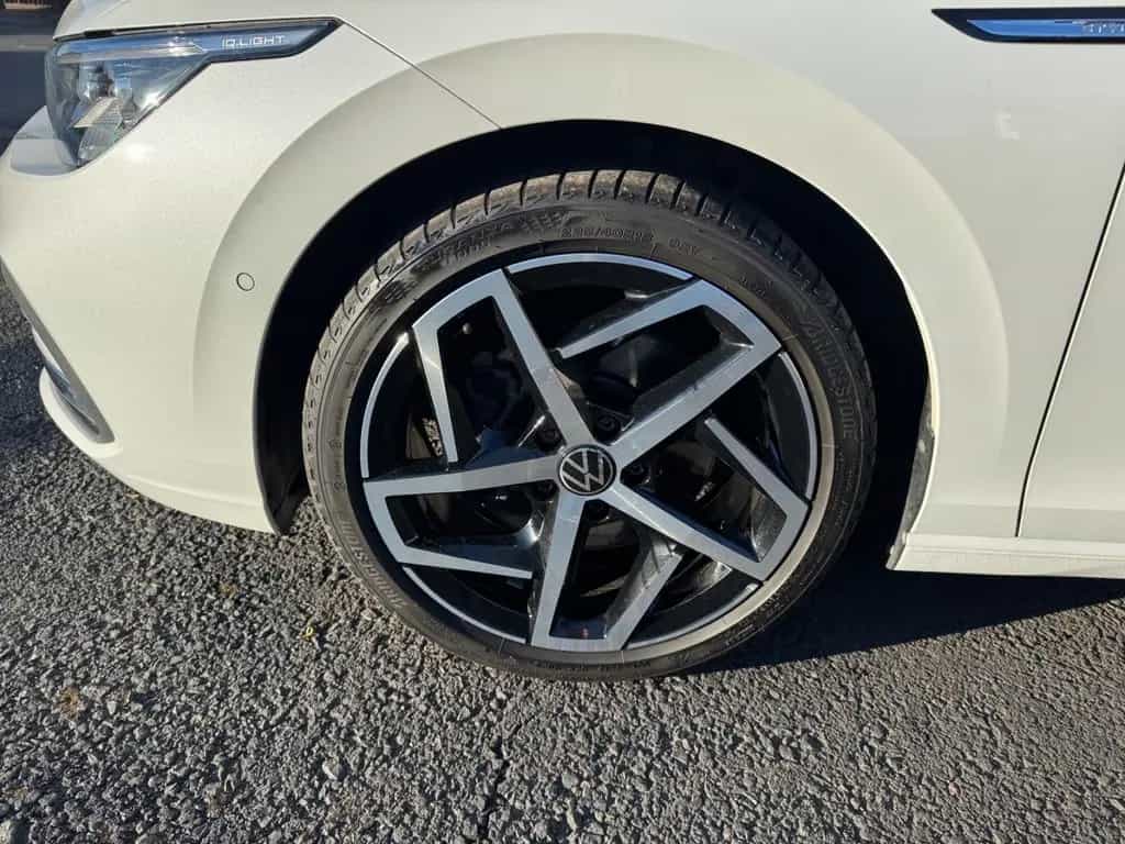 Volkswagen Golf VIII Lim. Style LED Standheizung 08/2021-photo-3