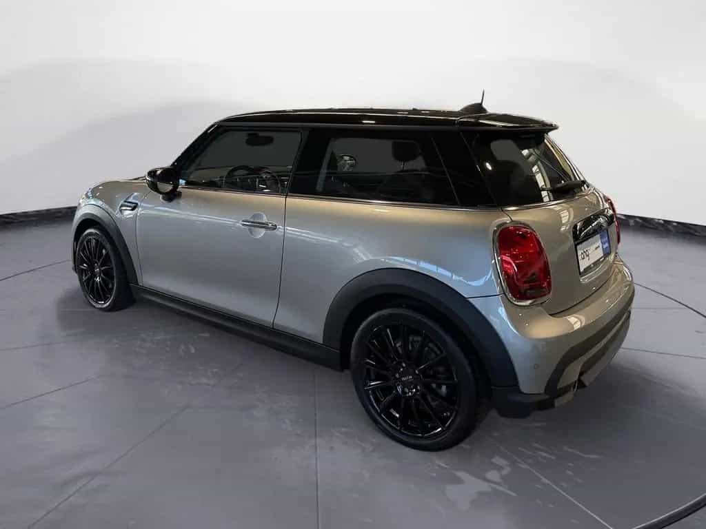 MINI Cooper Essential Trim LED Sitzheizung 02/2023-photo-3