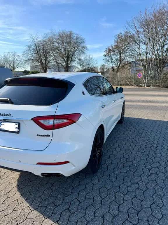 Maserati Levante Diesel 3.0 V6 4x4 - STERNENHIMMEL 12/2016-photo-7