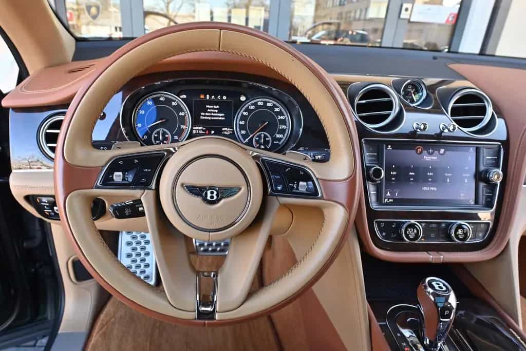 Bentley Bentayga W12/1A Zustand/Nur Bentley/RSE/ACC/Alle 09/2016-photo-22