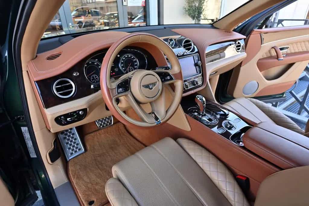 Bentley Bentayga W12/1A Zustand/Nur Bentley/RSE/ACC/Alle 09/2016-photo-26
