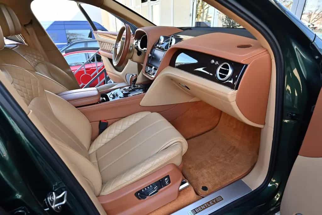 Bentley Bentayga W12/1A Zustand/Nur Bentley/RSE/ACC/Alle 09/2016-photo-28