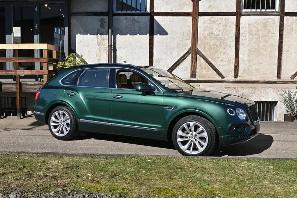 Bentley Bentayga W12/1A Zustand/Nur Bentley/RSE/ACC/Alle 09/2016-photo-32