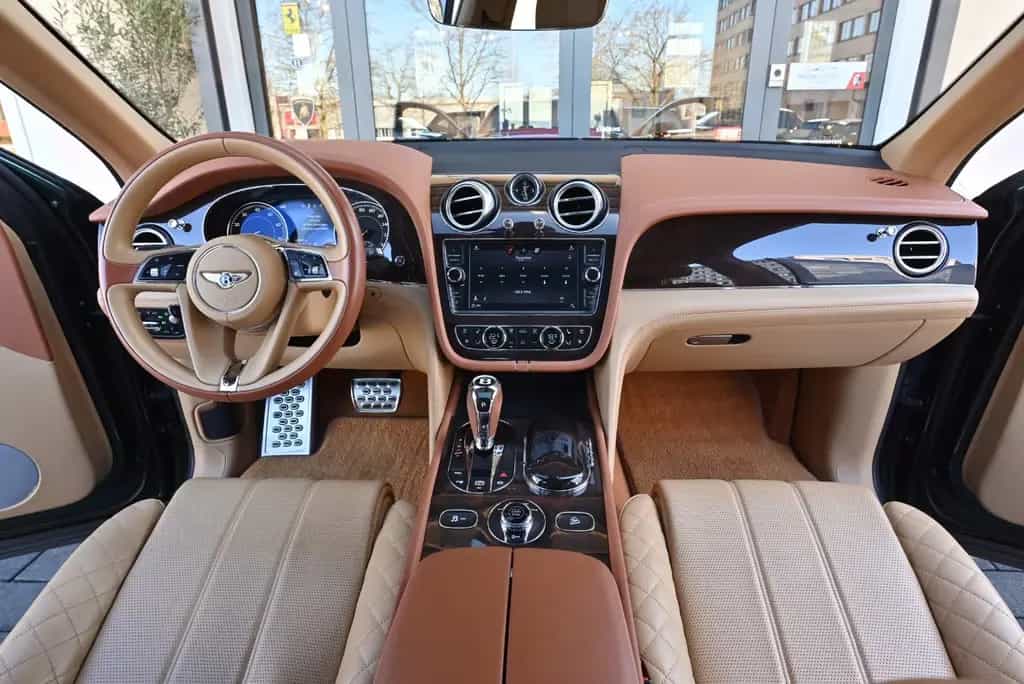 Bentley Bentayga W12/1A Zustand/Nur Bentley/RSE/ACC/Alle 09/2016-photo-7