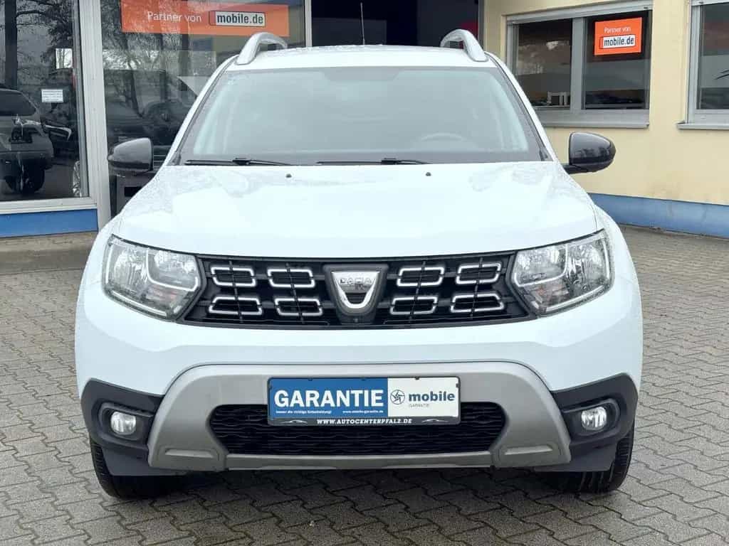 Dacia Duster II Celebration*Navi*360*S-Heft*1-Hand 08/2020-photo-1