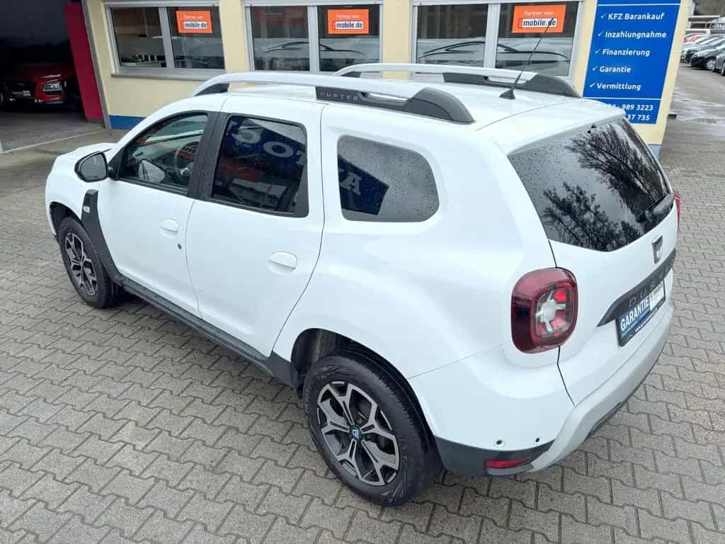 Dacia Duster II Celebration*Navi*360*S-Heft*1-Hand 08/2020-photo-13