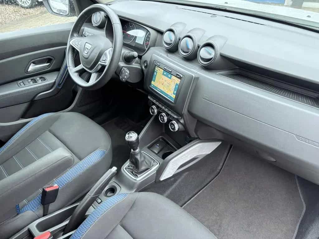 Dacia Duster II Celebration*Navi*360*S-Heft*1-Hand 08/2020-photo-26