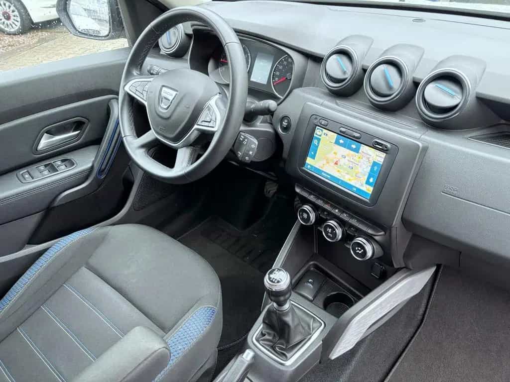 Dacia Duster II Celebration*Navi*360*S-Heft*1-Hand 08/2020-photo-27