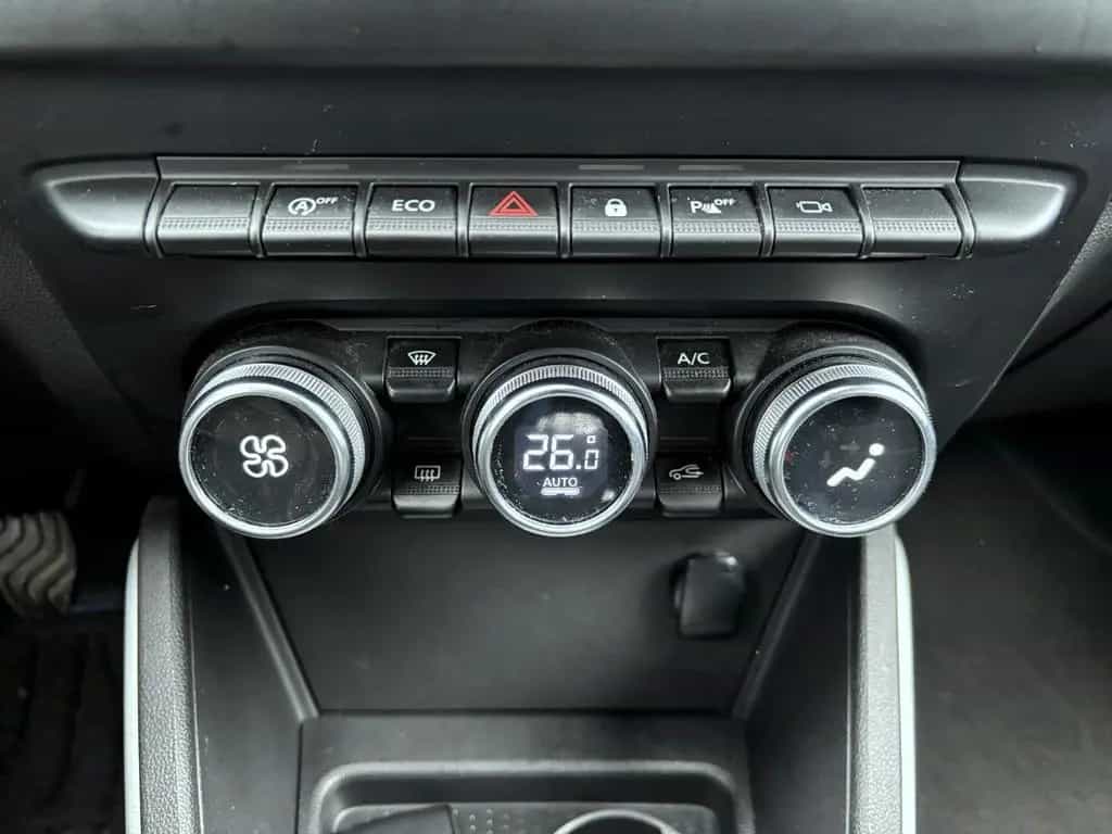 Dacia Duster II Celebration*Navi*360*S-Heft*1-Hand 08/2020-photo-37