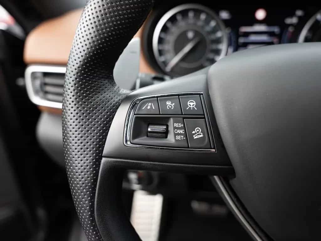 Maserati Levante Modena S MATRIX-LED ACC NAVI KAMERA SHZ 10/2022-photo-22