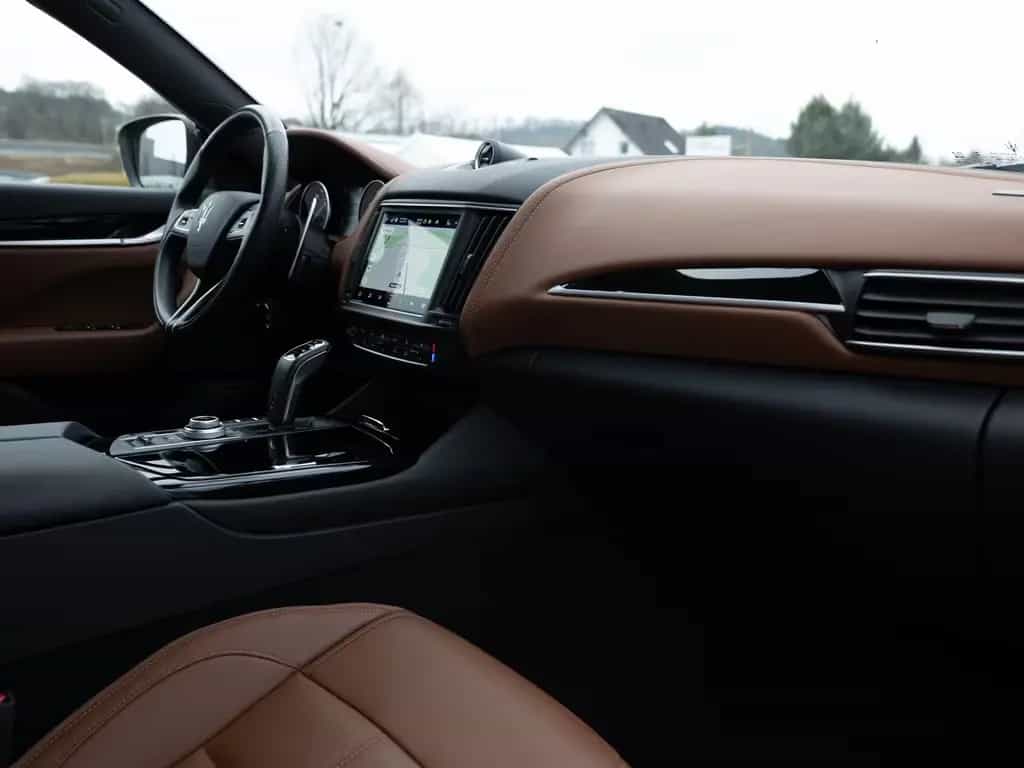 Maserati Levante Modena S MATRIX-LED ACC NAVI KAMERA SHZ 10/2022-photo-8