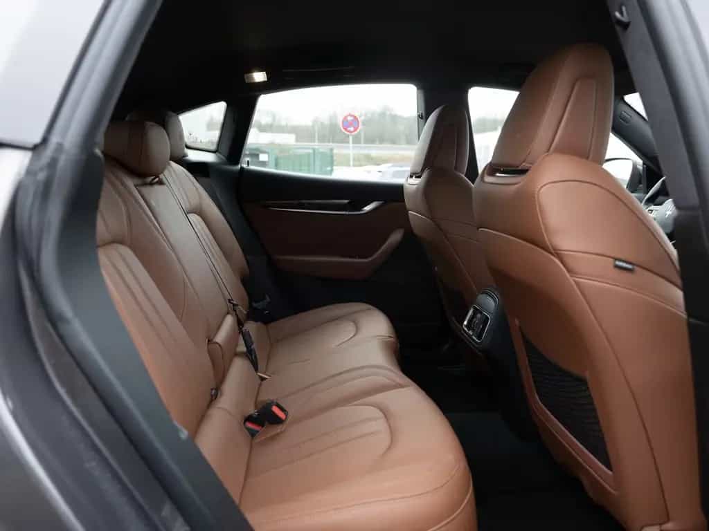 Maserati Levante Modena S MATRIX-LED ACC NAVI KAMERA SHZ 10/2022-photo-9