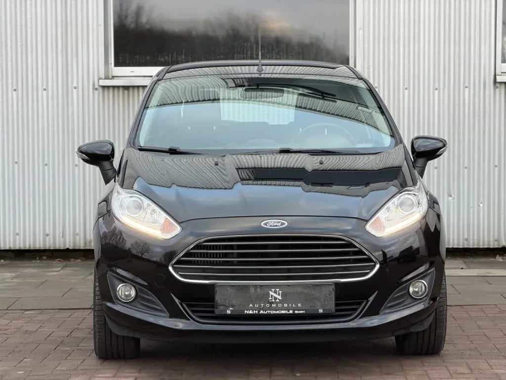 Ford Fiesta Titanium LED Sitzheizung 1 Hand 02/2017-photo-2