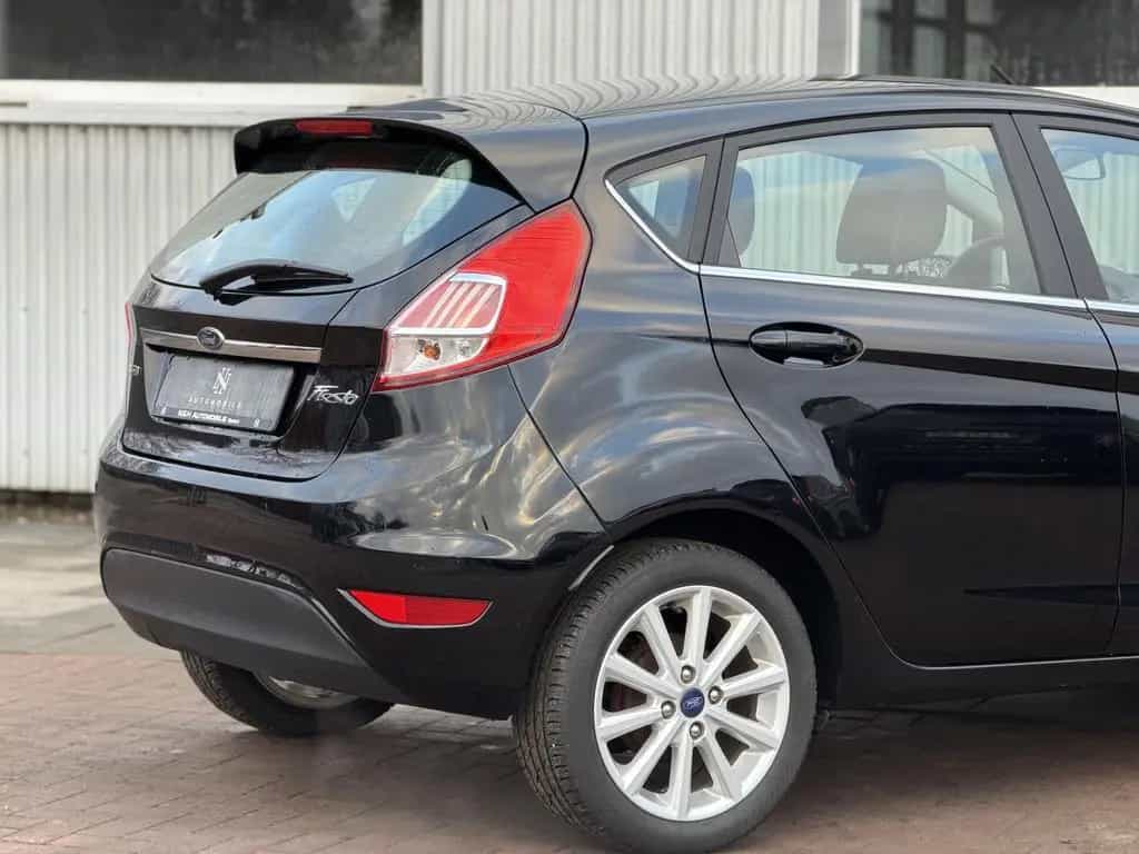 Ford Fiesta Titanium LED Sitzheizung 1 Hand 02/2017-photo-7