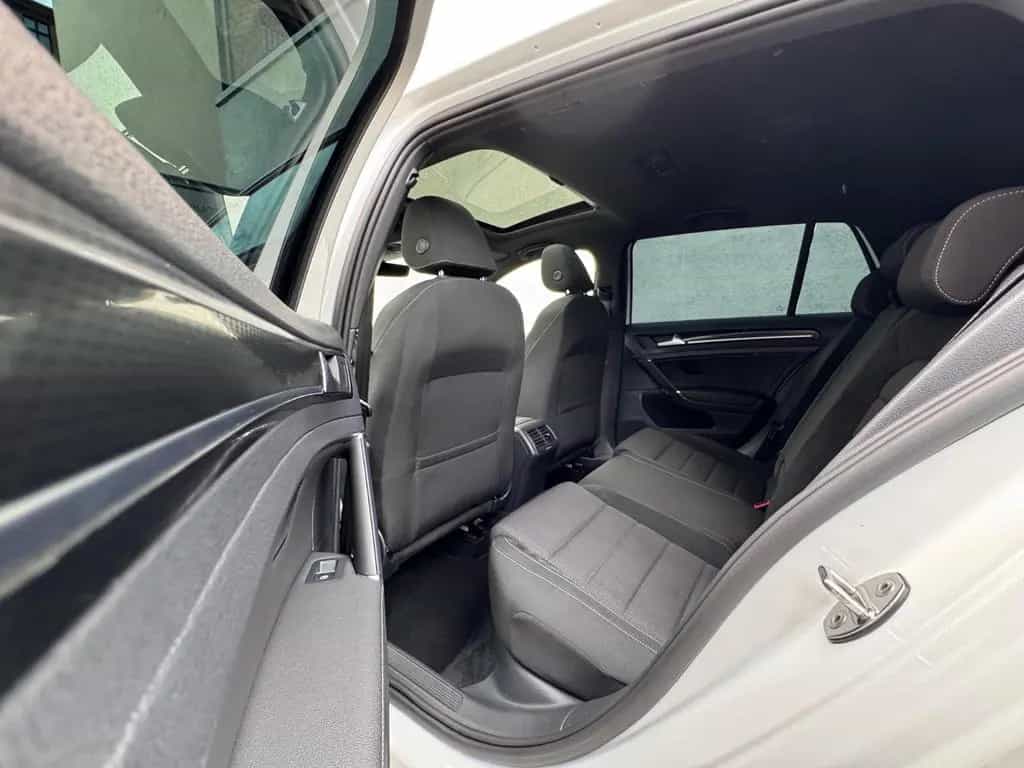 Volkswagen Golf 7 R*BMT*4MOTION*R-CAM*SHZ*SCHIEB-D*PDC*XEN* 06/2019-photo-10