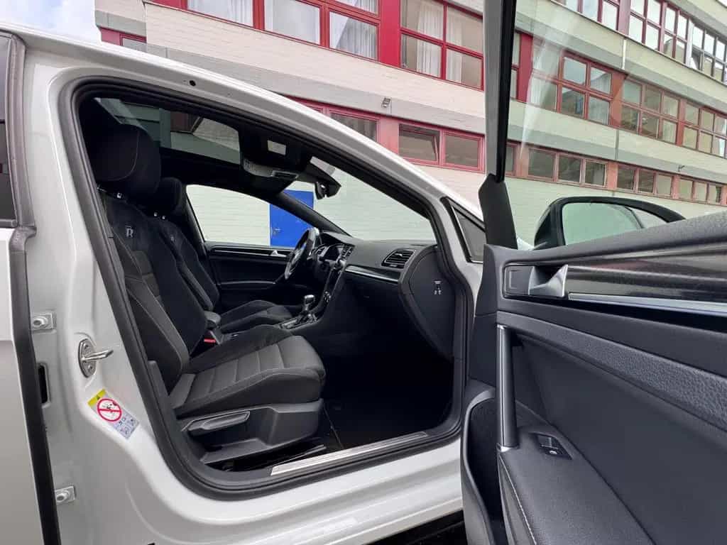 Volkswagen Golf 7 R*BMT*4MOTION*R-CAM*SHZ*SCHIEB-D*PDC*XEN* 06/2019-photo-14