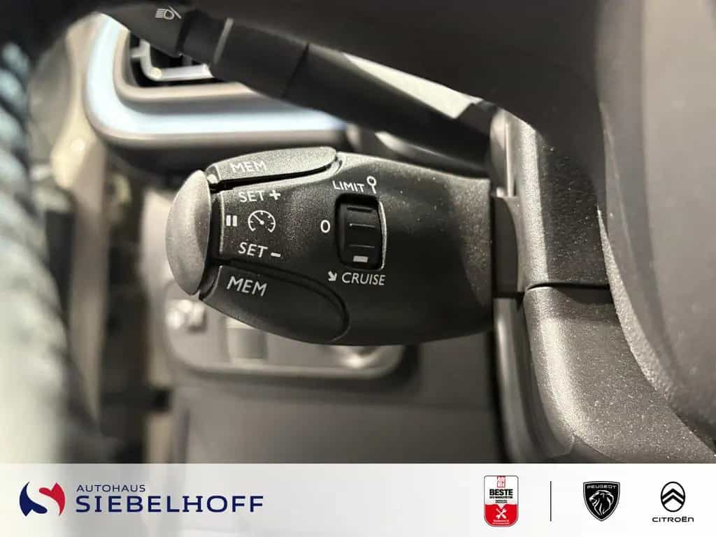 Citroën C3 Elle PureTech 110 EAT6 01/2024-photo-11