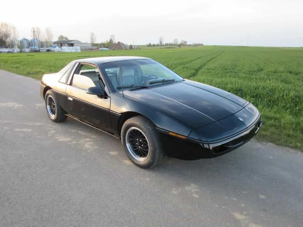 Pontiac Fiero 2.5L 1987 04/1987-photo-9