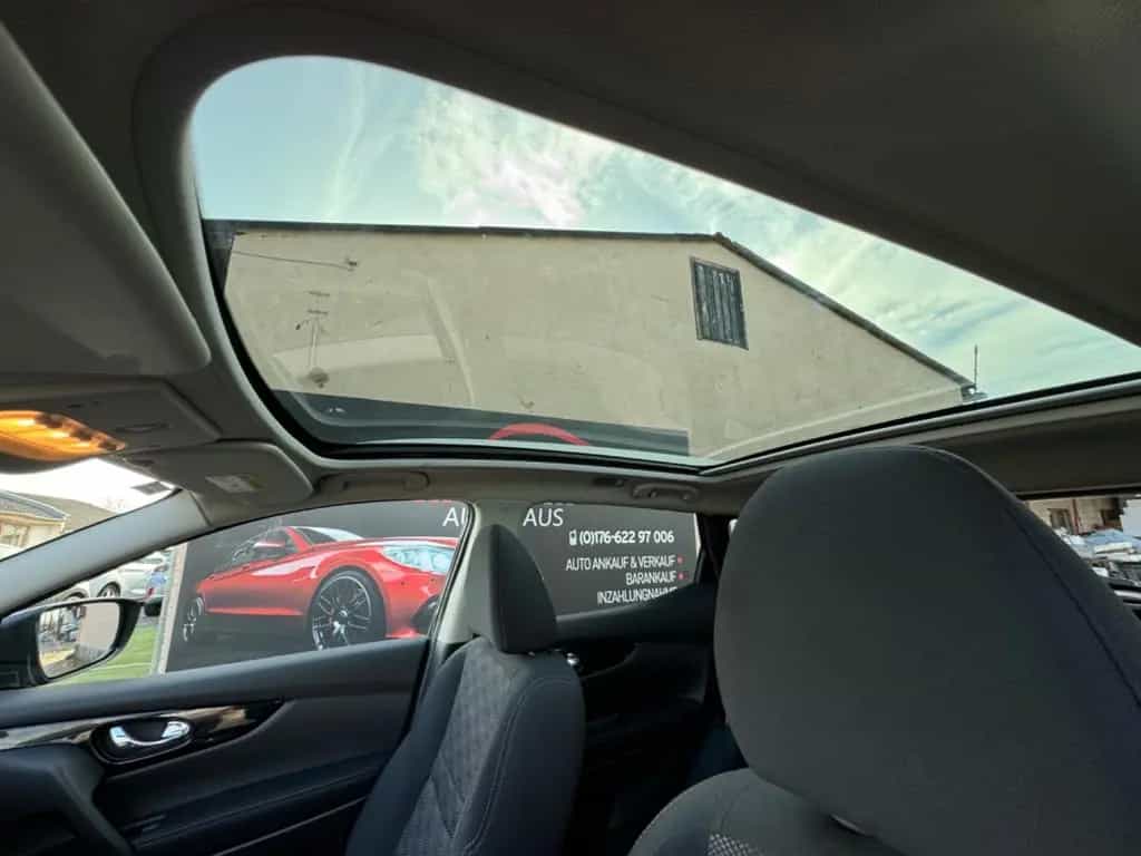 Nissan Qashqai 360° Aut. -PANO-NAVI-1.Hand-Viele EXTRA! 10/2015-photo-38