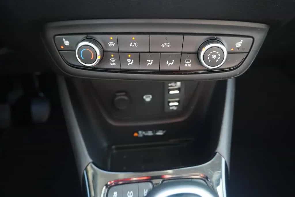 Opel Crossland X 1.5 D LED Navi Sitzheizung DAB Klima 04/2019-photo-11