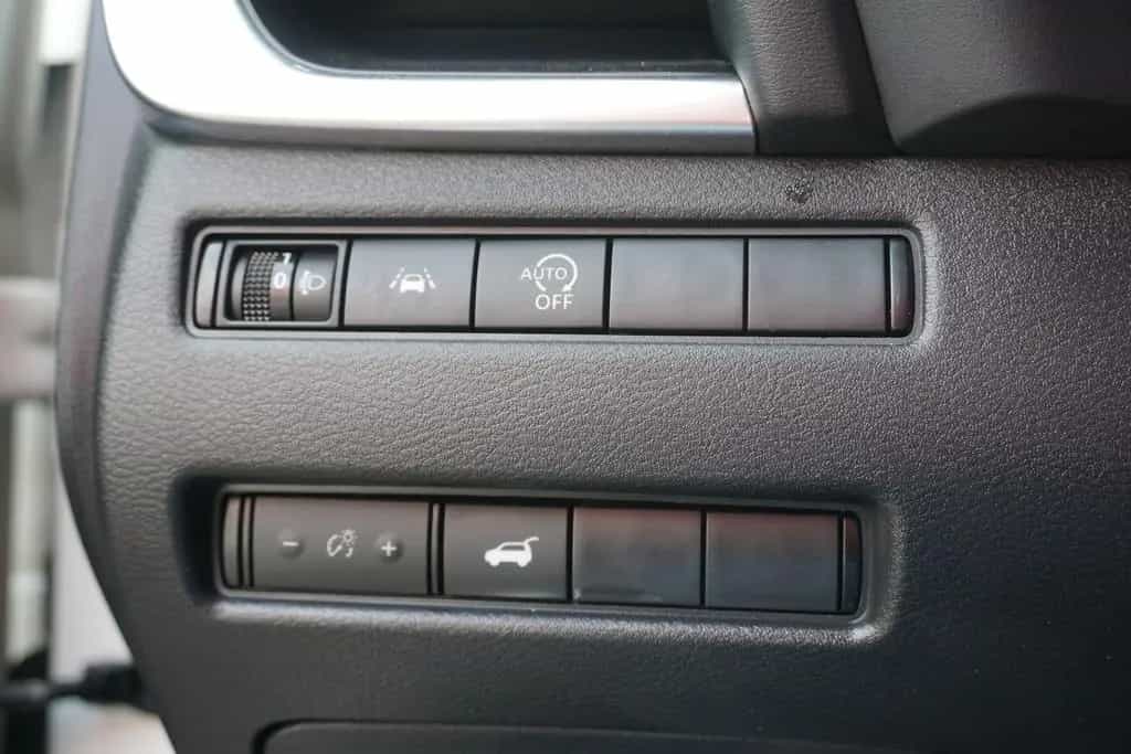 Nissan Qashqai 1.3 DIG-T mHev LED Navi 360° ACC 09/2022-photo-16
