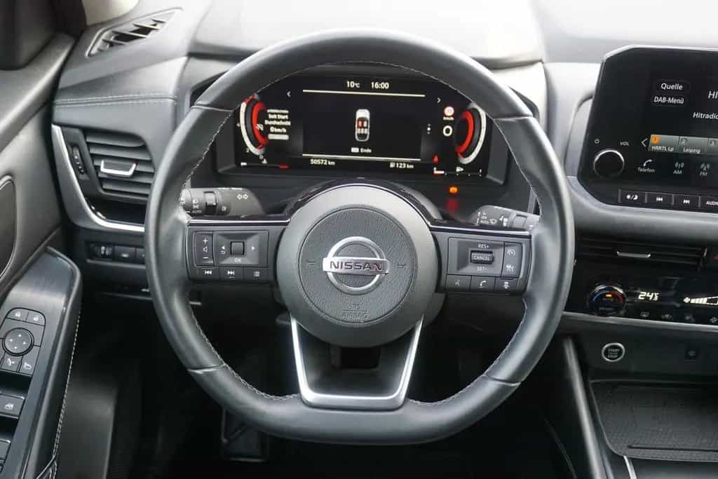 Nissan Qashqai 1.3 DIG-T mHev LED Navi 360° ACC 09/2022-photo-21