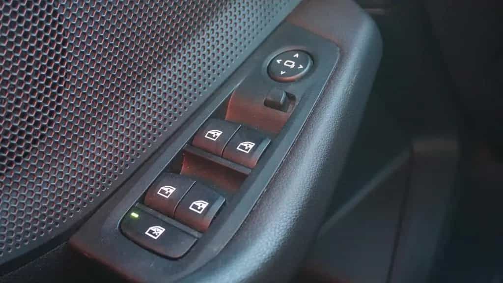 BMW 118 i Advantage LED Navi Digitales Cockpit PDC 07/2022-photo-19