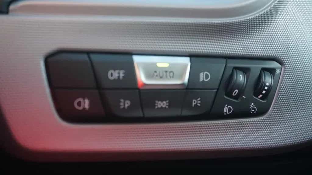 BMW 118 i Advantage LED Navi Digitales Cockpit PDC 07/2022-photo-20