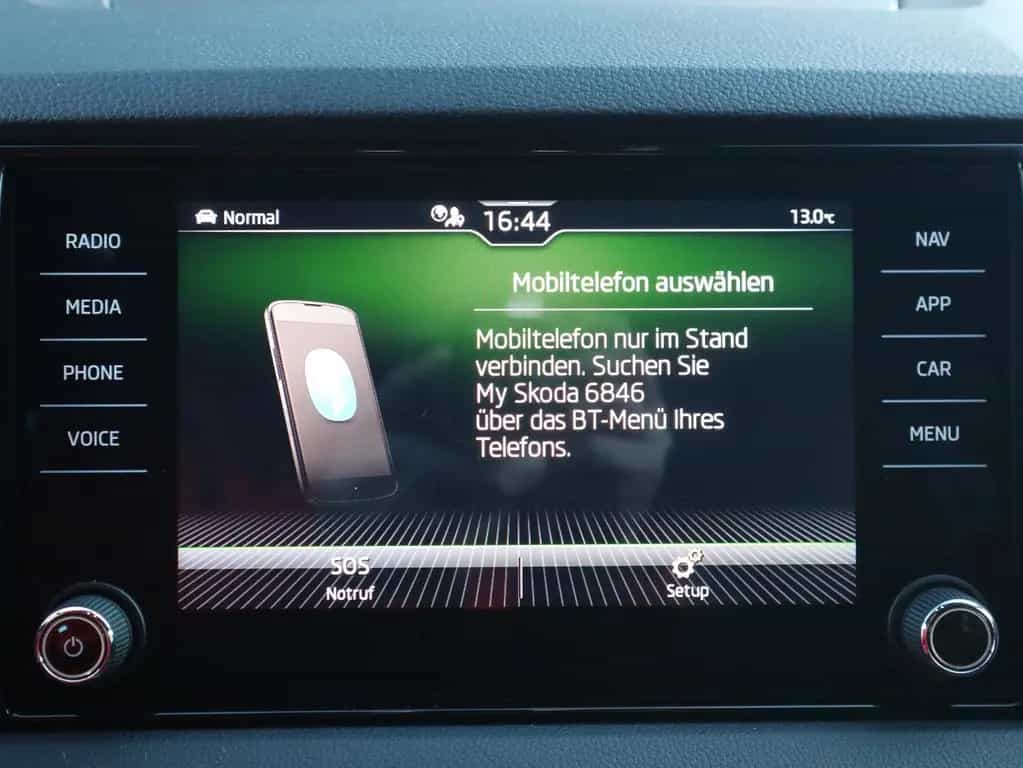 Skoda Karoq 1.5 TSI DSG Style LED Navi Kamera ACC DAB 12/2020-photo-13