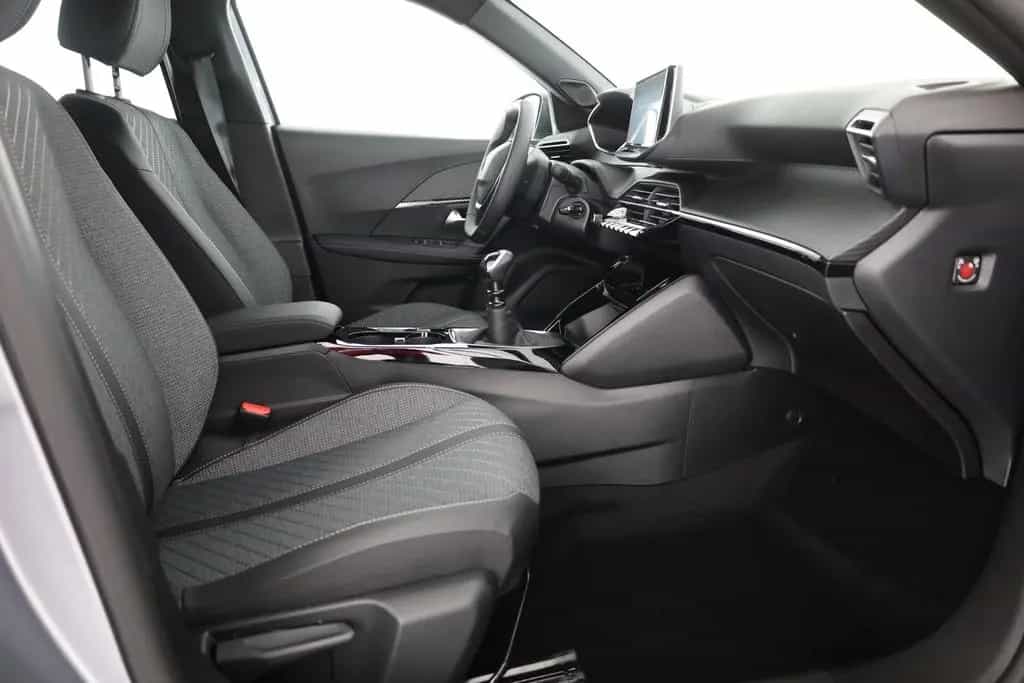 Peugeot 2008 PureTech 100 Allure LED Sitzheizung Tempoma 11/2025-photo-24