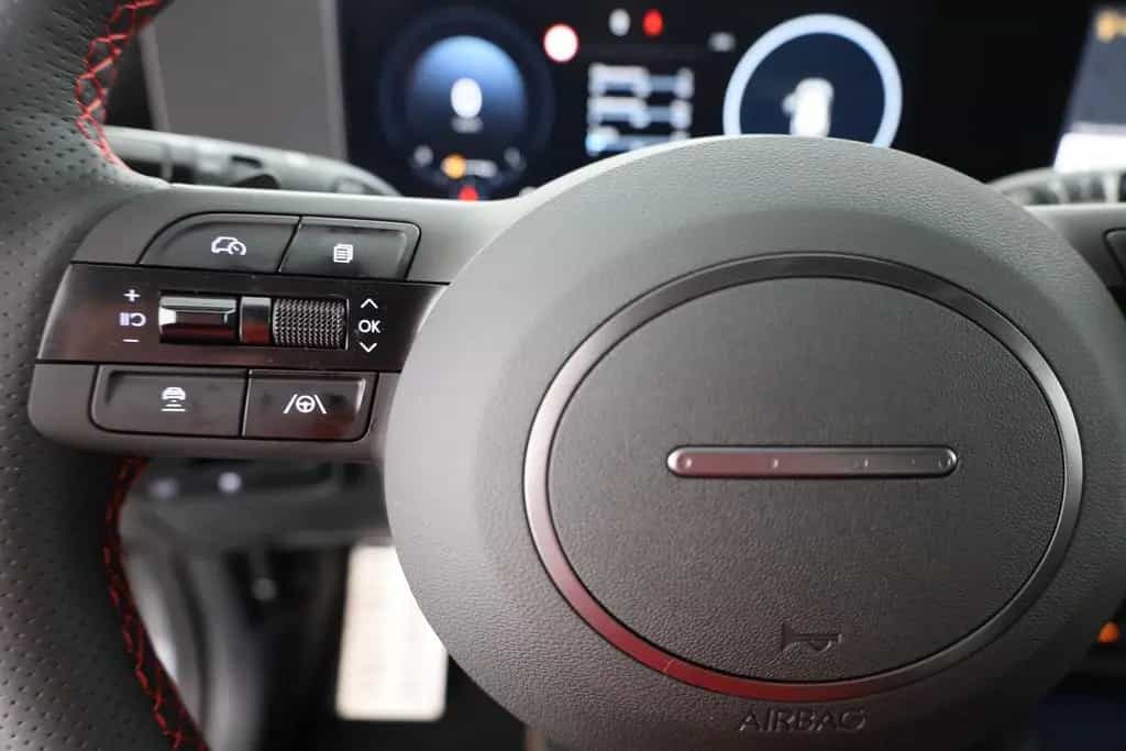 Hyundai TUCSON 1.6 T-GDI N-Line Aut. Matrix ACC Navi Pan 12/2025-photo-16