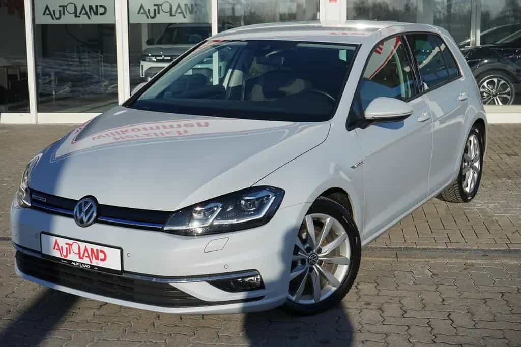 Volkswagen Golf VII 1.5 TSI Highline DSG LED Navi DAB ACC 10/2018-photo-1