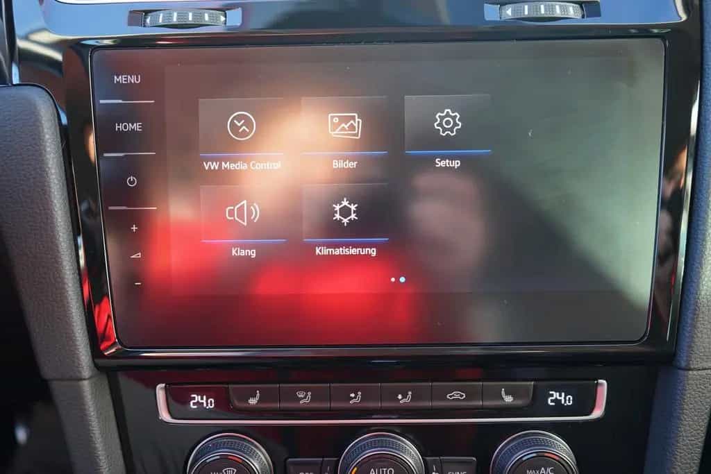 Volkswagen Golf VII 1.5 TSI Highline DSG LED Navi DAB ACC 10/2018-photo-15