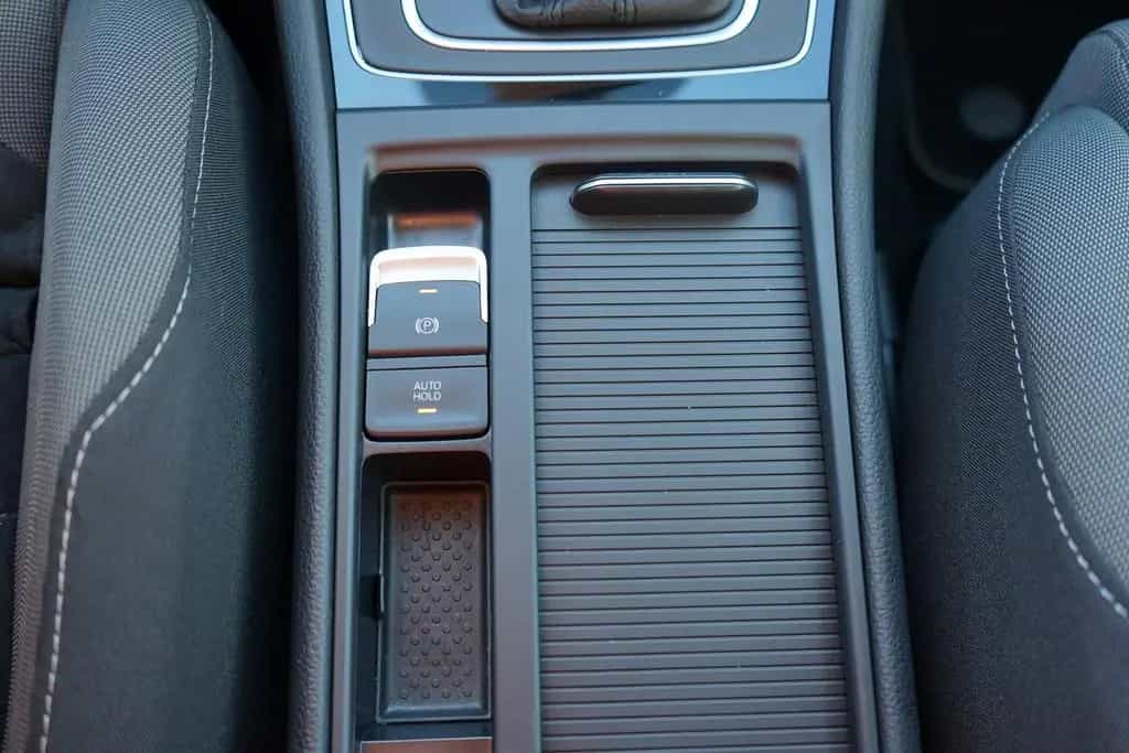 Volkswagen Golf VII 1.5 TSI Highline DSG LED Navi DAB ACC 10/2018-photo-20