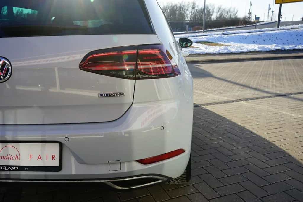 Volkswagen Golf VII 1.5 TSI Highline DSG LED Navi DAB ACC 10/2018-photo-43