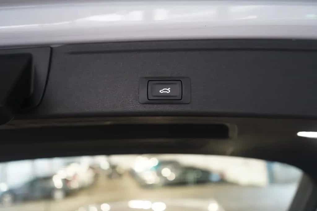 Audi A4 Avant 40 2.0 TFSI S line LED Klimaaut. ACC 03/2020-photo-35