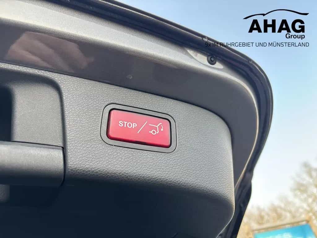 Mercedes-Benz GLA 200 Urban 04/2017-photo-14